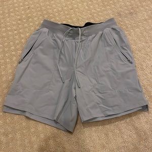 Men’s lululemon license to train shorts